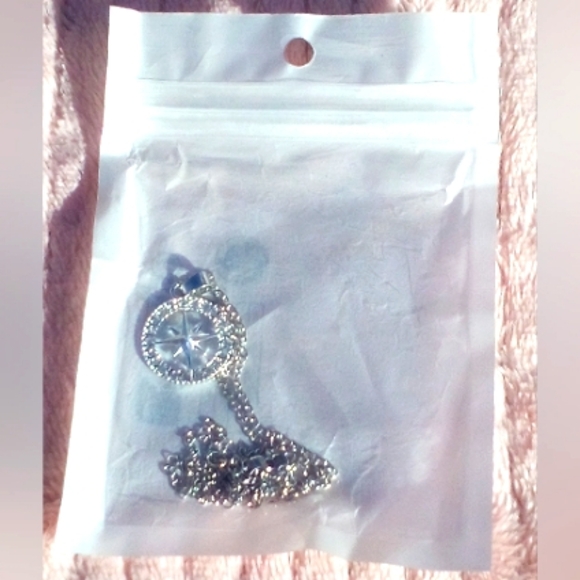 Compass Rose Silver With Diamonds NWT Necklace - Picture 2 of 3